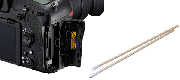 Limpiar la ranura para tarjetas sd de la cámara